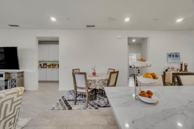 9257 Vervain Way, Sacramento, CA 95829