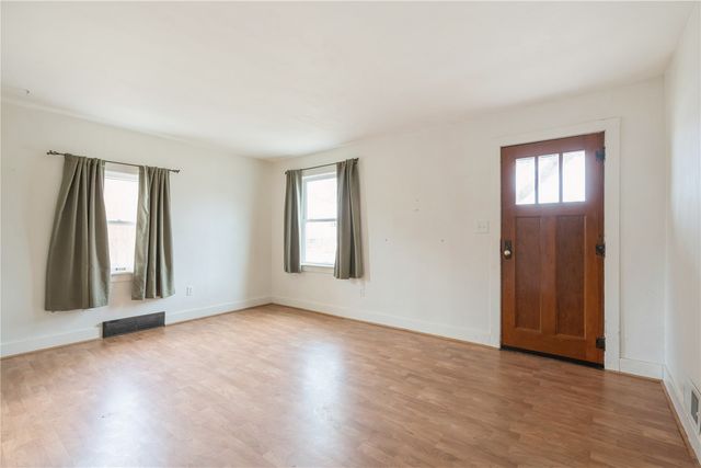 1011 2nd Avenue, Iowa City, IA 52240