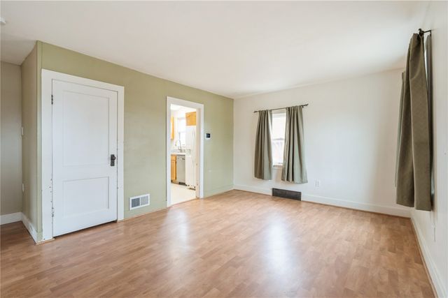 1011 2nd Avenue, Iowa City, IA 52240