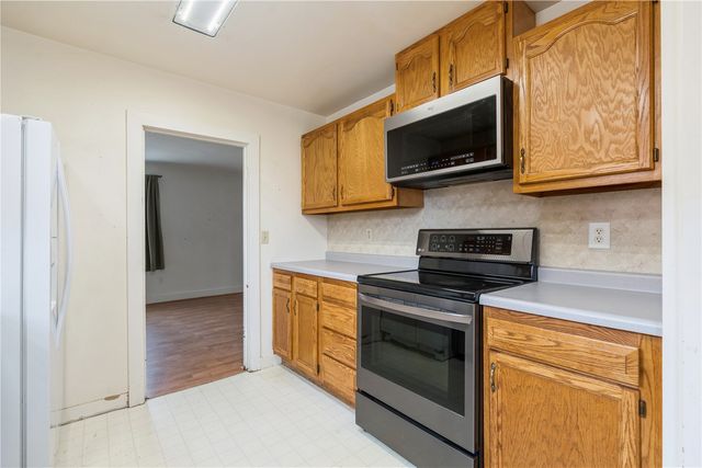 1011 2nd Avenue, Iowa City, IA 52240