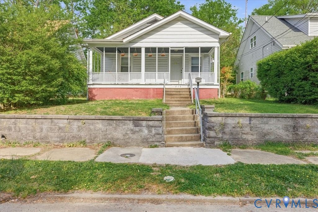 213 N 14th Ave, Hopewell, VA 23860