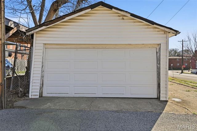 2703 Pestalozzi Street, St Louis, MO 63118