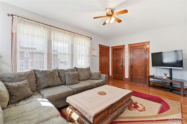 2703 Pestalozzi Street, St Louis, MO 63118