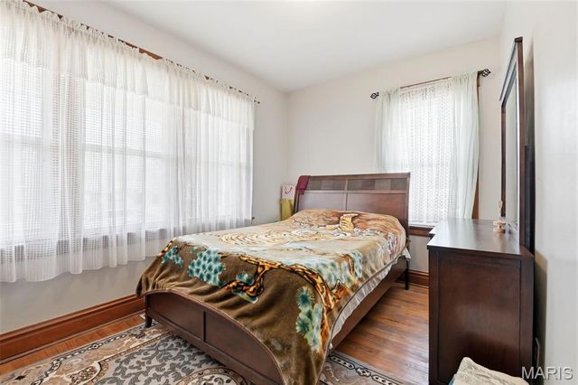 2703 Pestalozzi Street, St Louis, MO 63118