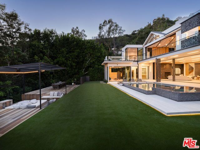 1772 N Crescent Heights Boulevard, Los Angeles, CA 90069