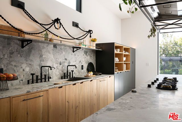 1772 N Crescent Heights Boulevard, Los Angeles, CA 90069