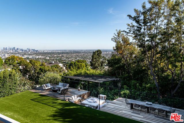 1772 N Crescent Heights Boulevard, Los Angeles, CA 90069