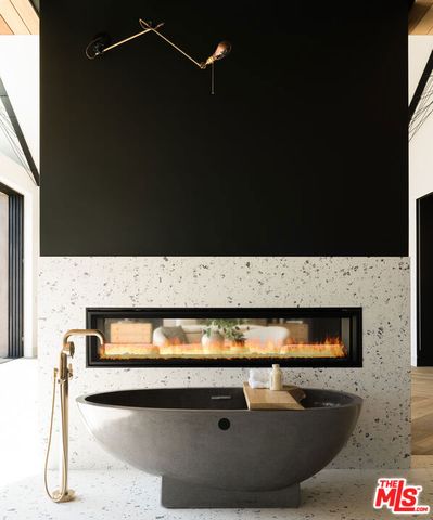 1772 N Crescent Heights Boulevard, Los Angeles, CA 90069