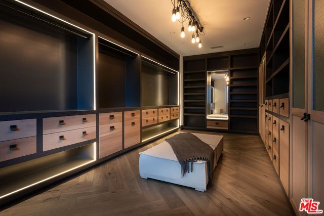 1772 N Crescent Heights Boulevard, Los Angeles, CA 90069