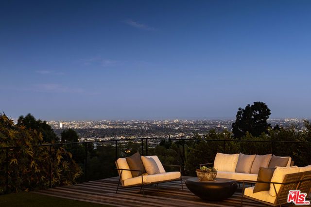 1772 N Crescent Heights Boulevard, Los Angeles, CA 90069