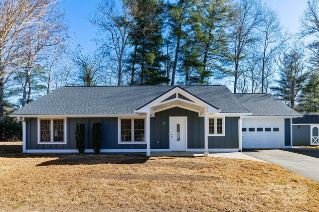 7 McGee Ridge Road, Fairview, NC 28730