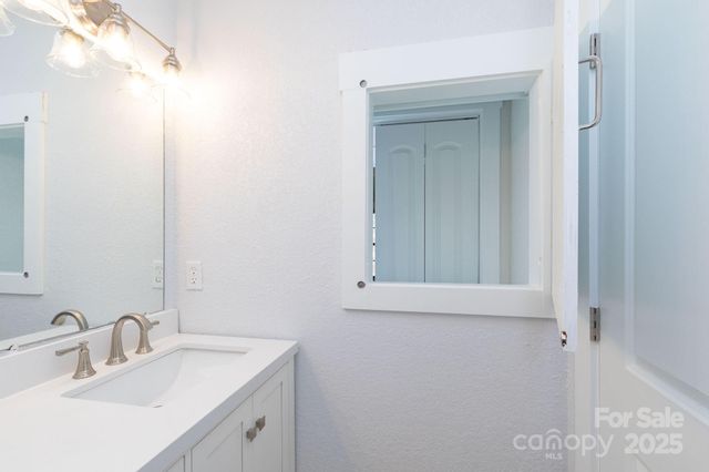 7 McGee Ridge Road, Fairview, NC 28730