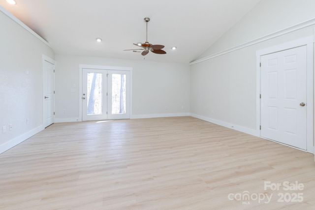 7 McGee Ridge Road, Fairview, NC 28730