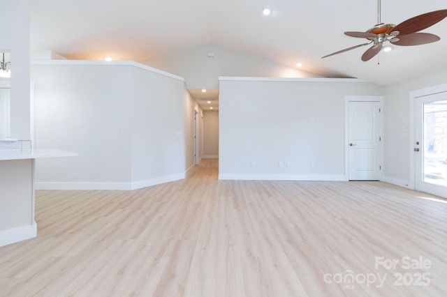 7 McGee Ridge Road, Fairview, NC 28730