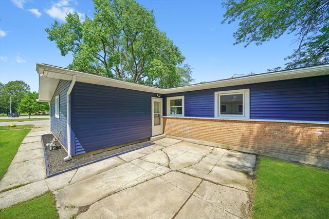 423 Lakewood Boulevard, Park Forest, IL 60466