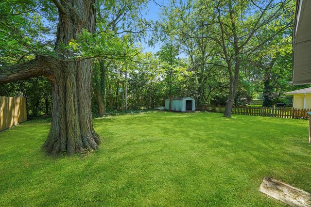 423 Lakewood Boulevard, Park Forest, IL 60466