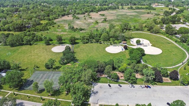 423 Lakewood Boulevard, Park Forest, IL 60466