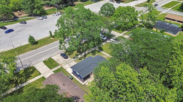 423 Lakewood Boulevard, Park Forest, IL 60466