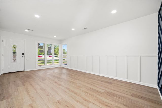 423 Lakewood Boulevard, Park Forest, IL 60466