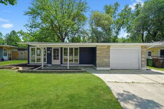 423 Lakewood Boulevard, Park Forest, IL 60466