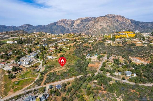 15634 Broad Oaks Rd, El Cajon, CA 92021