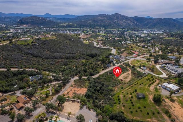 15634 Broad Oaks Rd, El Cajon, CA 92021