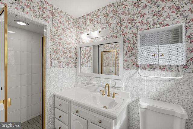 524 TENNIS AVE, Ambler, PA 19002