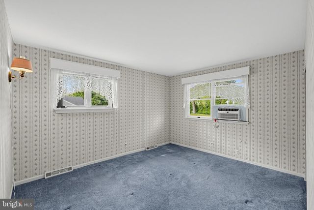 524 TENNIS AVE, Ambler, PA 19002