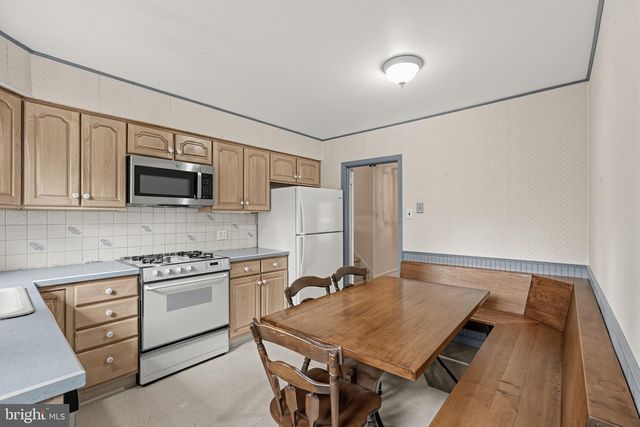 524 TENNIS AVE, Ambler, PA 19002