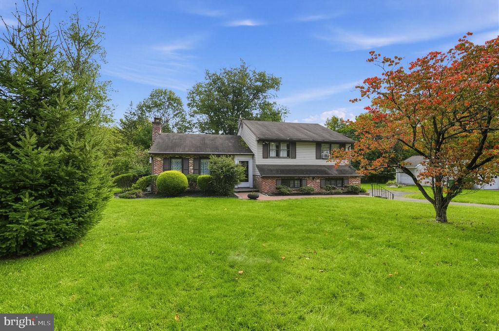 524 TENNIS AVE, AMBLER, PA 19002 — photo 2