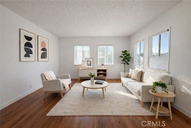 470 E Home, Long Beach, CA 90805