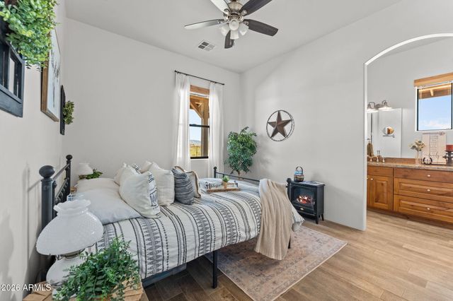 21755 W GIBSON Way, Wickenburg, AZ 85390