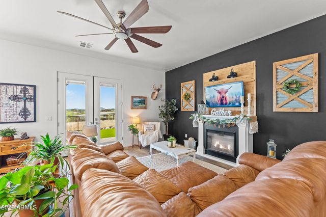 21755 W GIBSON Way, Wickenburg, AZ 85390