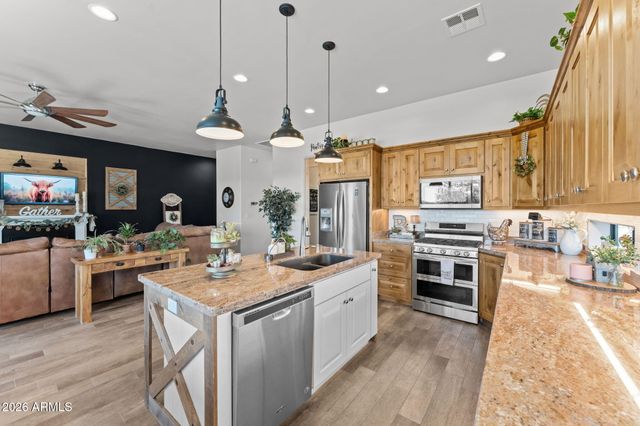 21755 W GIBSON Way, Wickenburg, AZ 85390