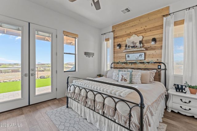 21755 W GIBSON Way, Wickenburg, AZ 85390