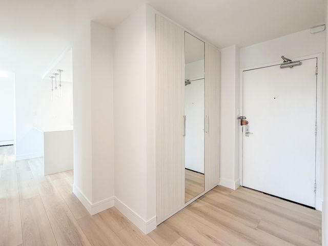 336 W Wellington Avenue 1901, Chicago, IL 60657