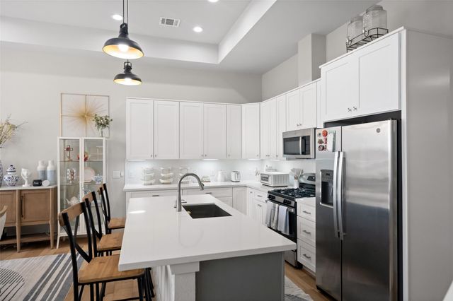 5237 Hillman Street D, Houston, TX 77023