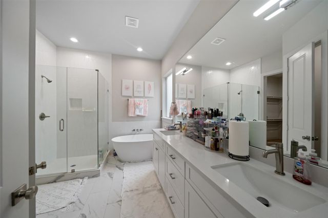 5237 Hillman Street D, Houston, TX 77023