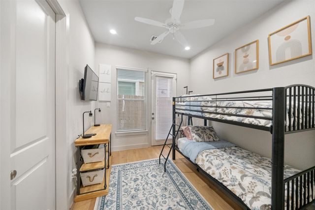 5237 Hillman Street D, Houston, TX 77023