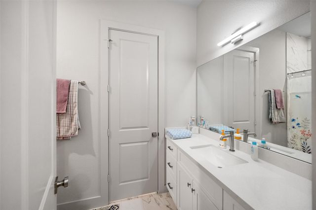 5237 Hillman Street D, Houston, TX 77023