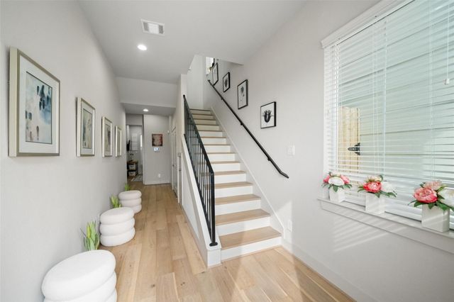 5237 Hillman Street D, Houston, TX 77023