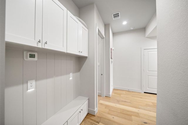 5237 Hillman Street D, Houston, TX 77023