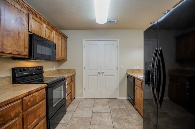 3109 SW Hillstone Avenue, Bentonville, AR 72713