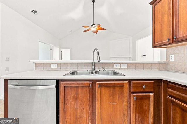 3870 Amberleigh Trace, Gainesville, GA 30507