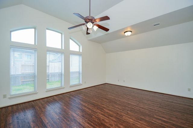 5611 Plum Point Court, Sugar Land, TX 77479