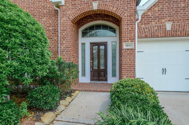 5611 Plum Point Court, Sugar Land, TX 77479