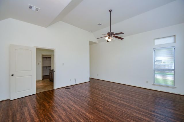 5611 Plum Point Court, Sugar Land, TX 77479