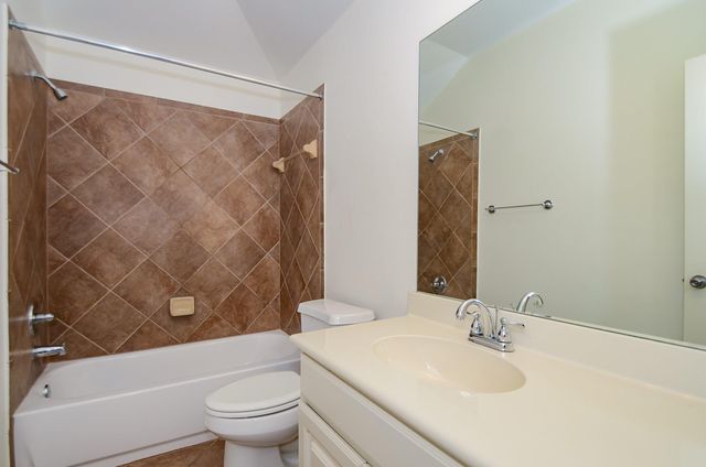 5611 Plum Point Court, Sugar Land, TX 77479