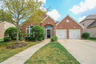 5611 Plum Point Court, Sugar Land, TX 77479