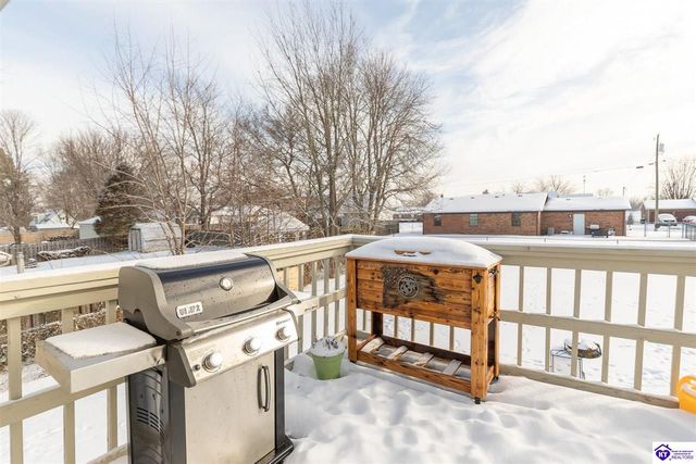 2012 S Woodland Drive, Radcliff, KY 40160